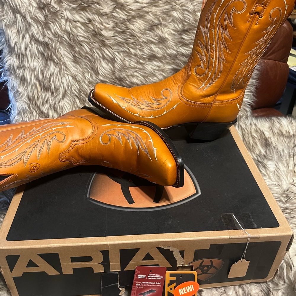 Ariat Women Top Quality western Cowgirl Boots, tan, sz 9.5 B, tan
